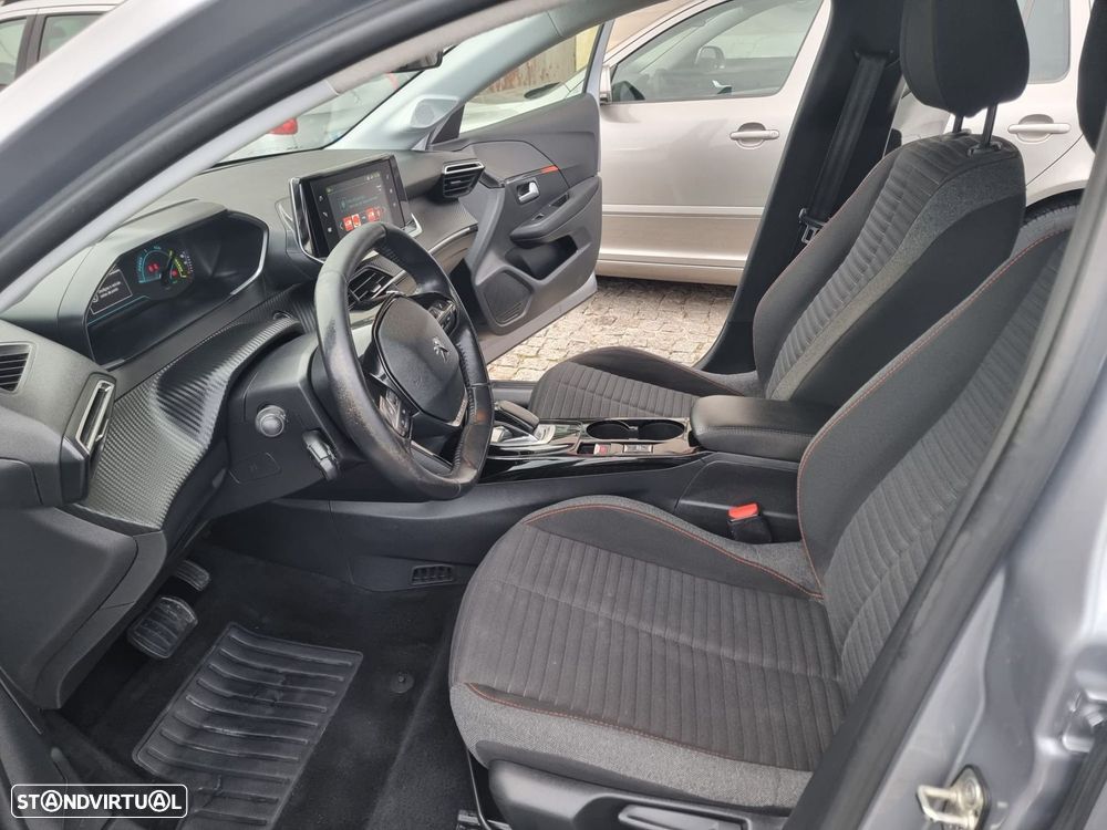 Peugeot e-208 50 kWh Active Pack - 17