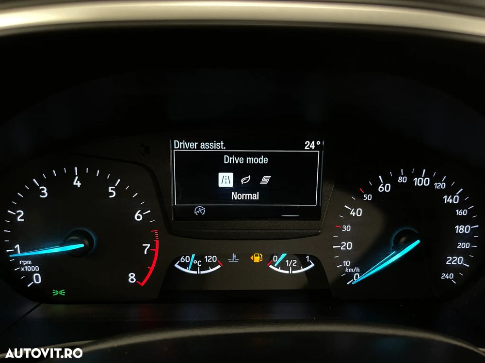Ford Focus 1.0 EcoBoost Connected - 24