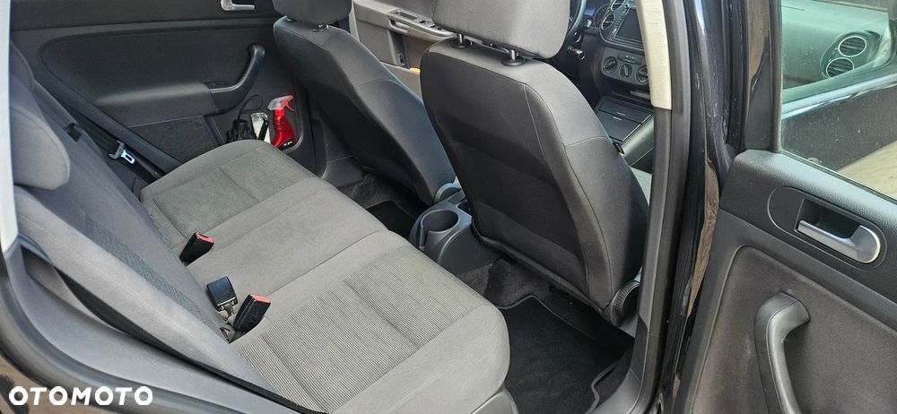 Volkswagen Golf Plus 1.9 TDI Comfortline - 26