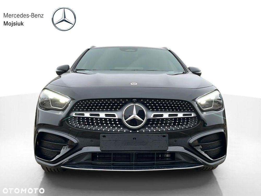 Mercedes-Benz GLA 200 AMG Line - 2