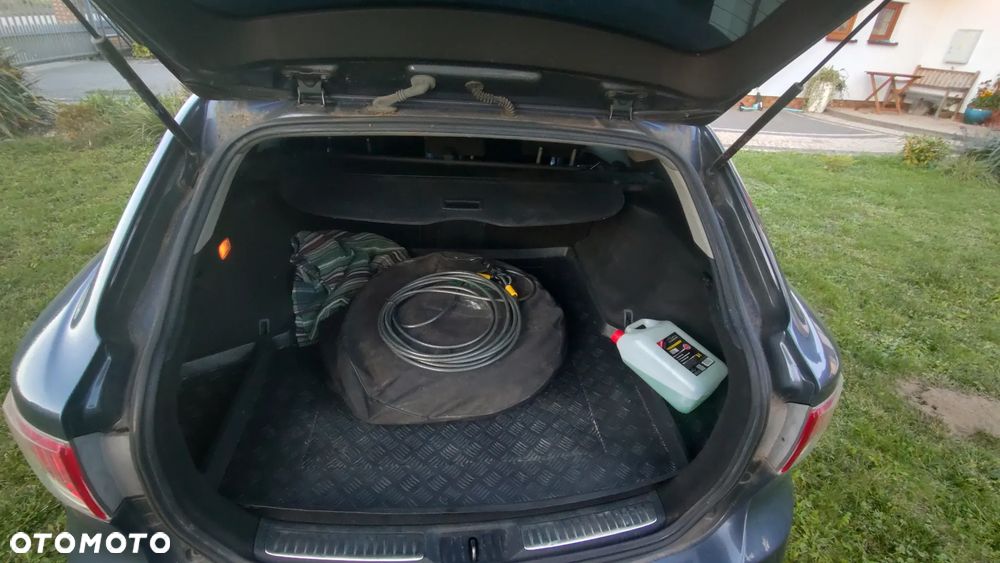 Toyota Avensis - 6