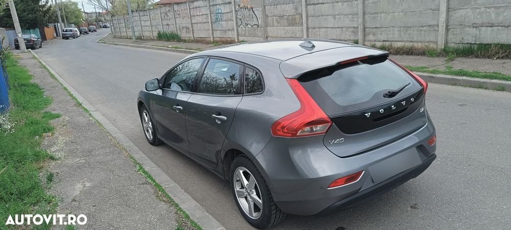 Volvo V40 - 4