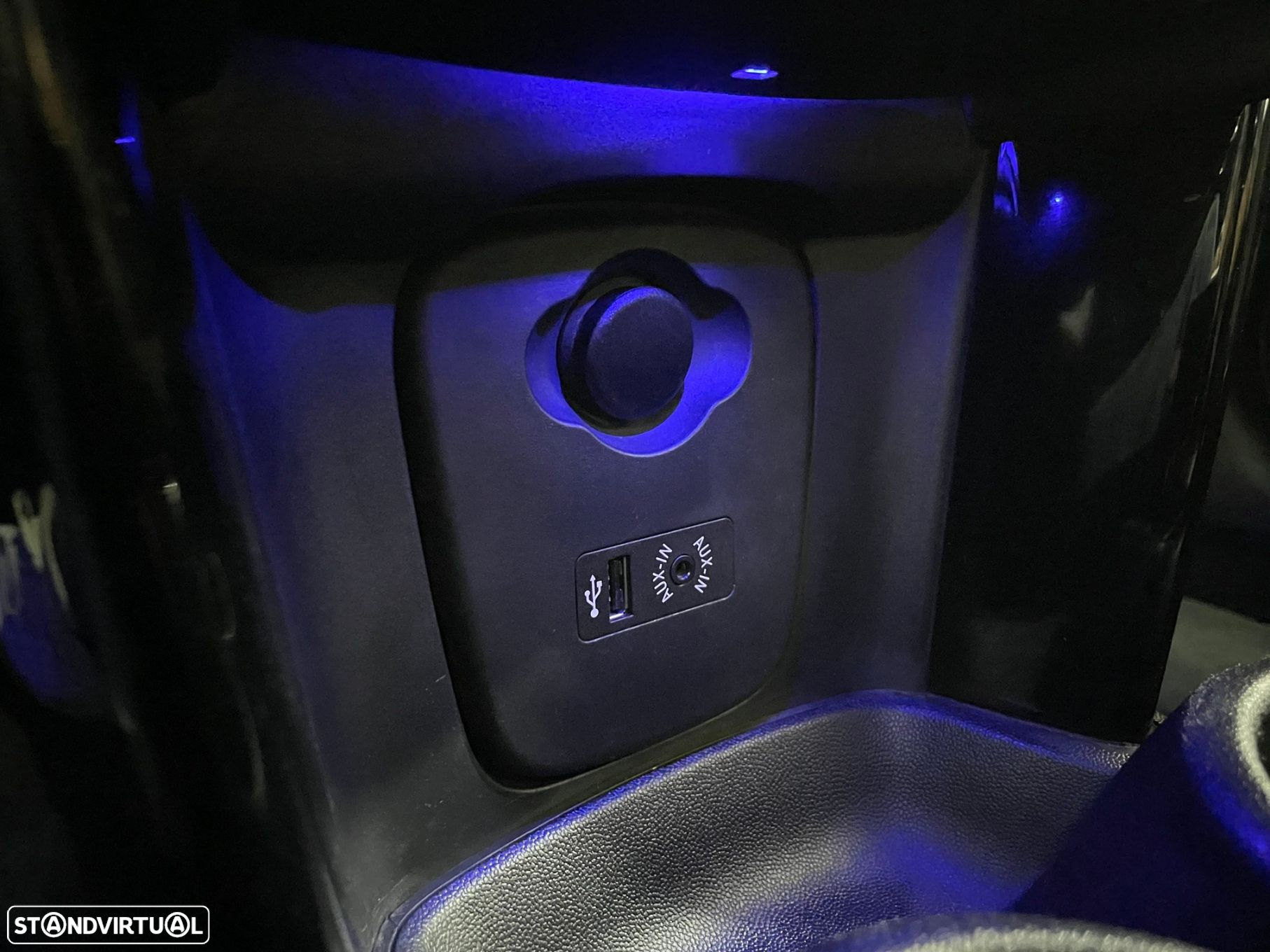 MINI 5 Portas Cooper D Auto - 48