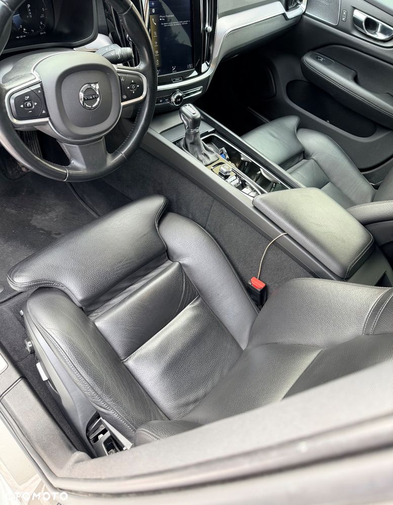 Volvo V60 D4 Drive-E Momentum - 13