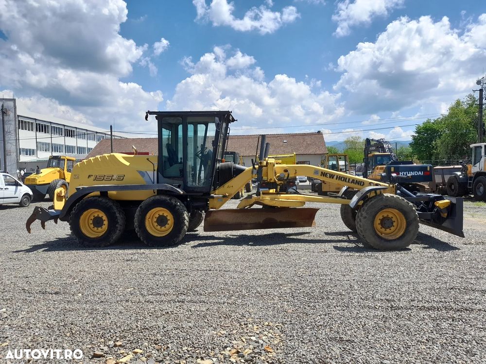 New Holland F156.6 - 4