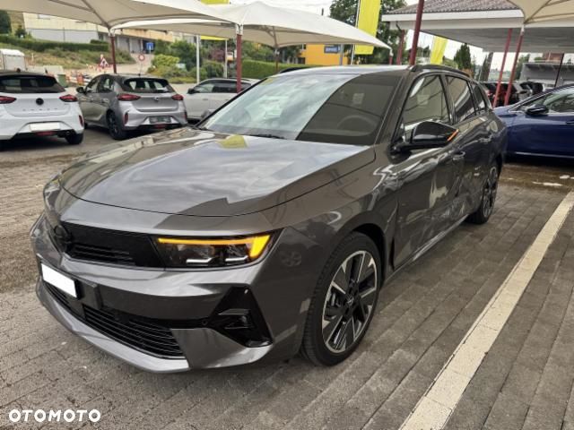 Opel Astra GS - 2