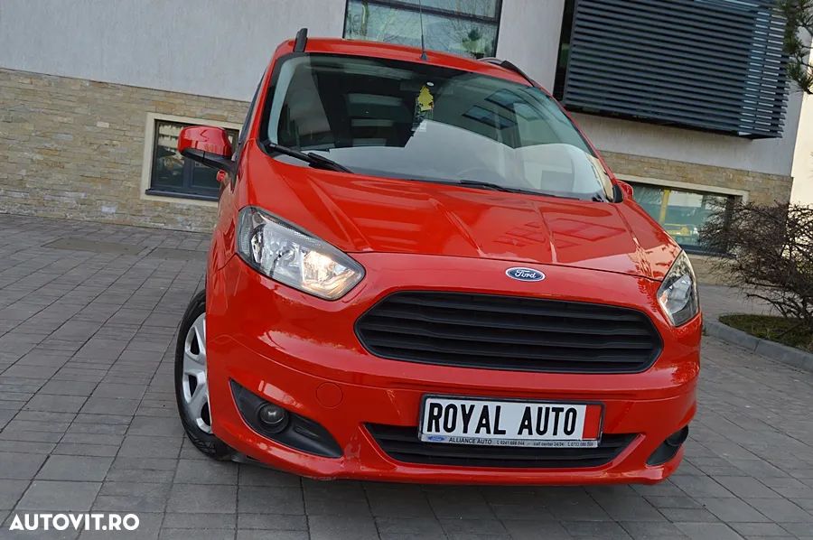 Ford Tourneo Courier 1.5 TDCi Ambiente - 13