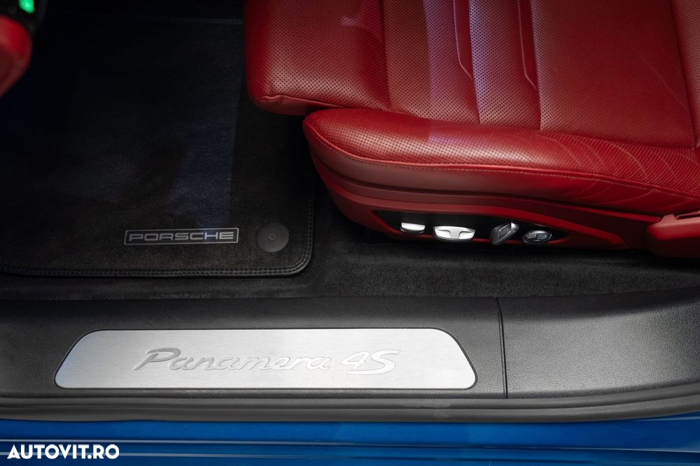Porsche Panamera - 14