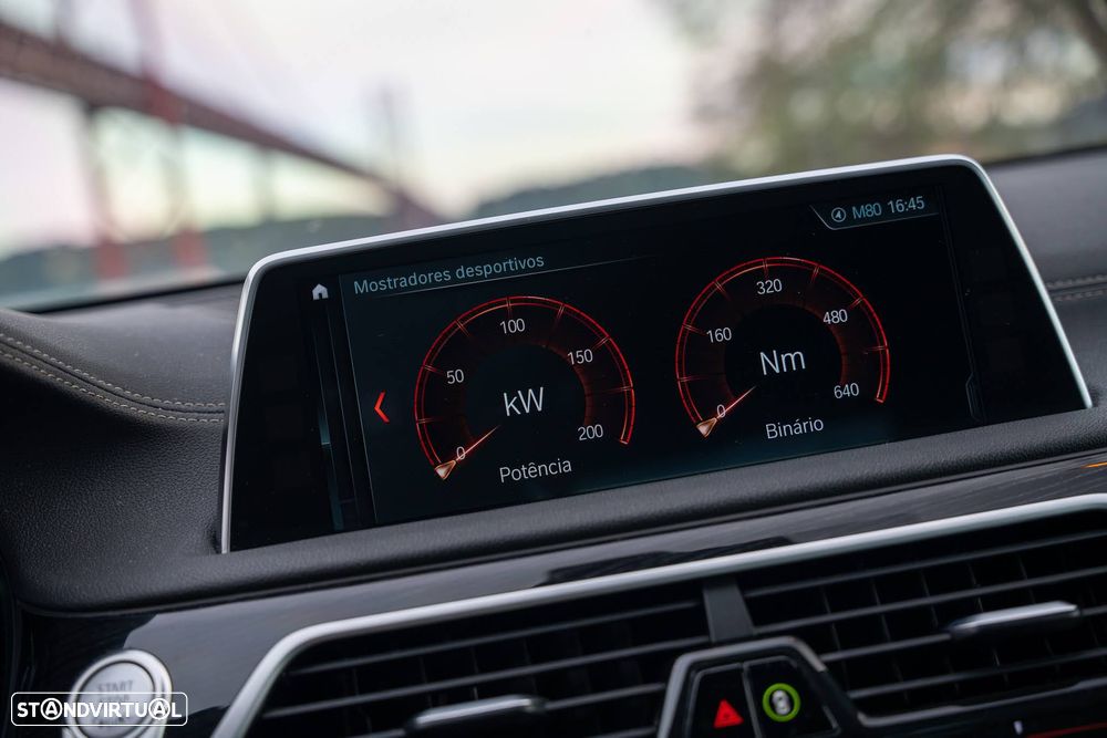 BMW 730 d Pack M - 19