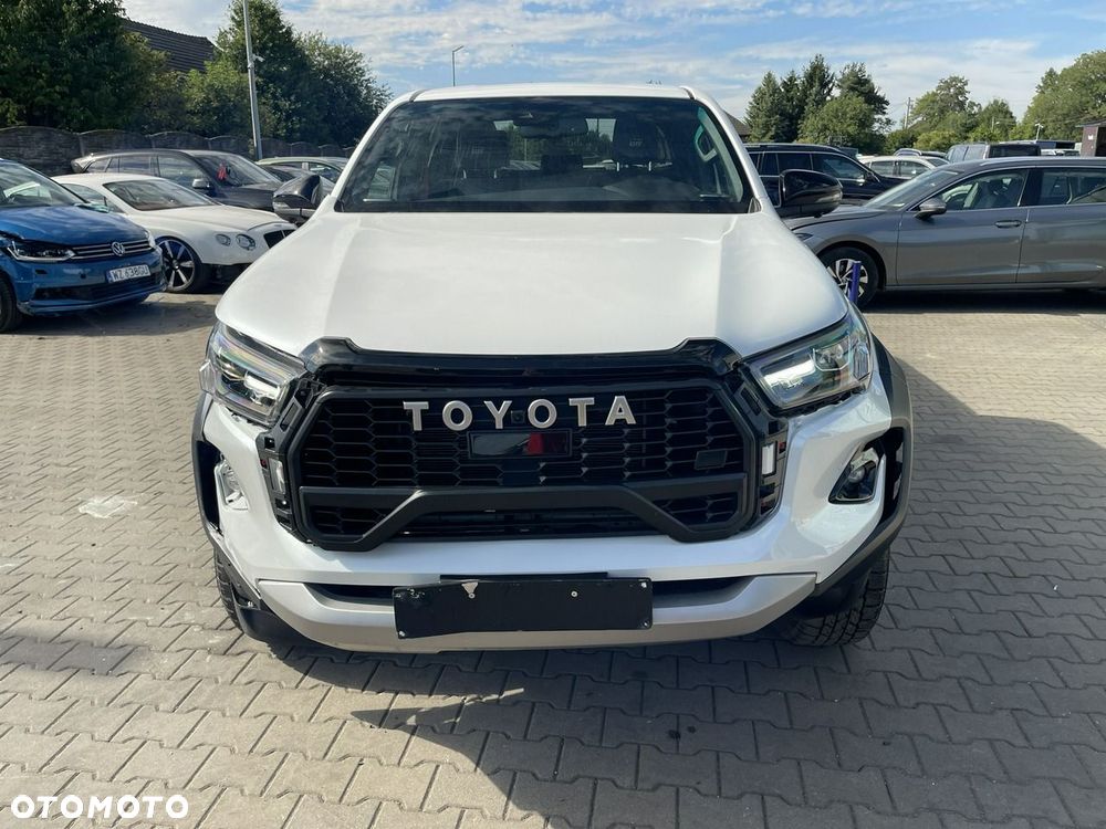 Toyota Hilux 4x4 Double Cab Autm GR Sport - 2