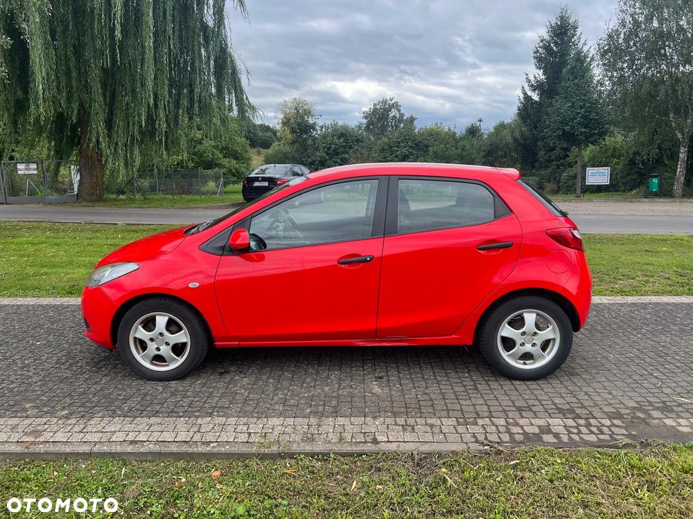 Mazda 2 - 6
