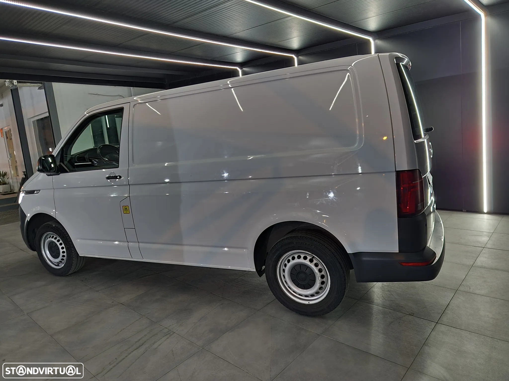 VW Transporter - 13