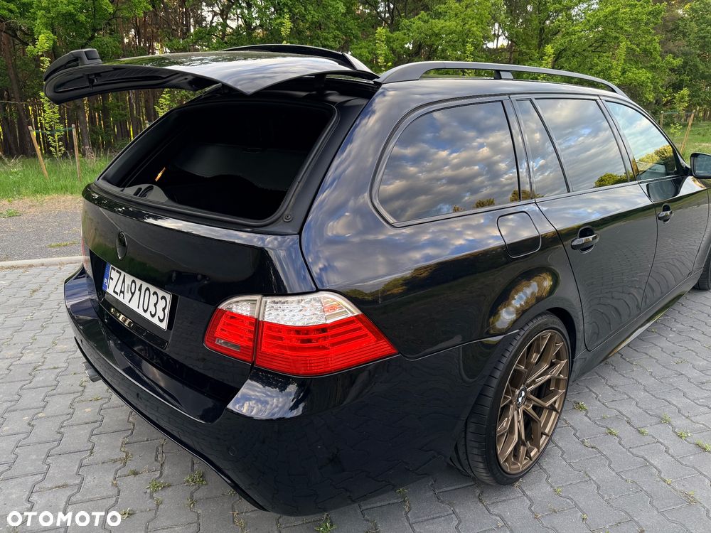BMW Seria 5 525d Edition Exclusive - 15