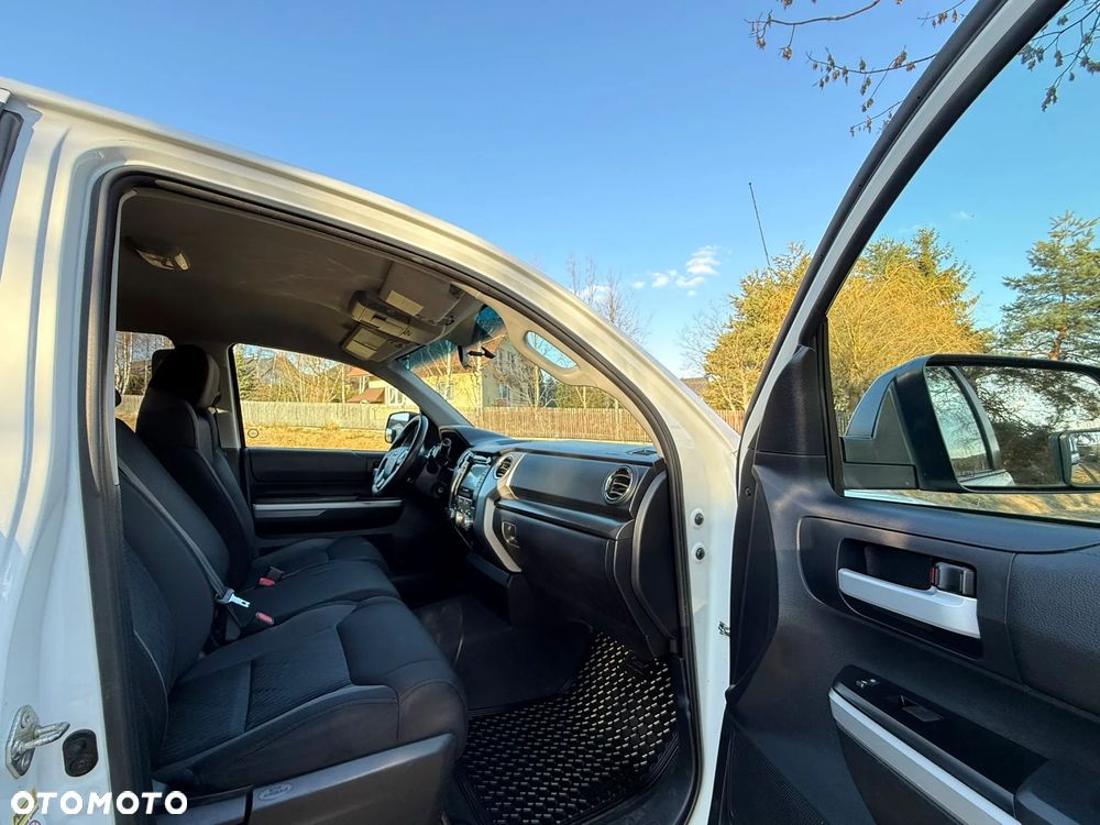 Toyota Tundra 5.7 4x4 Double Cab Limited - 25