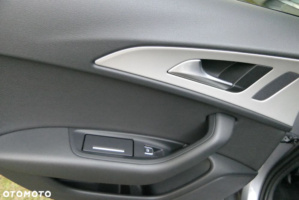 Audi A6 Avant 2.0 TDI Ultra S tronic - 33