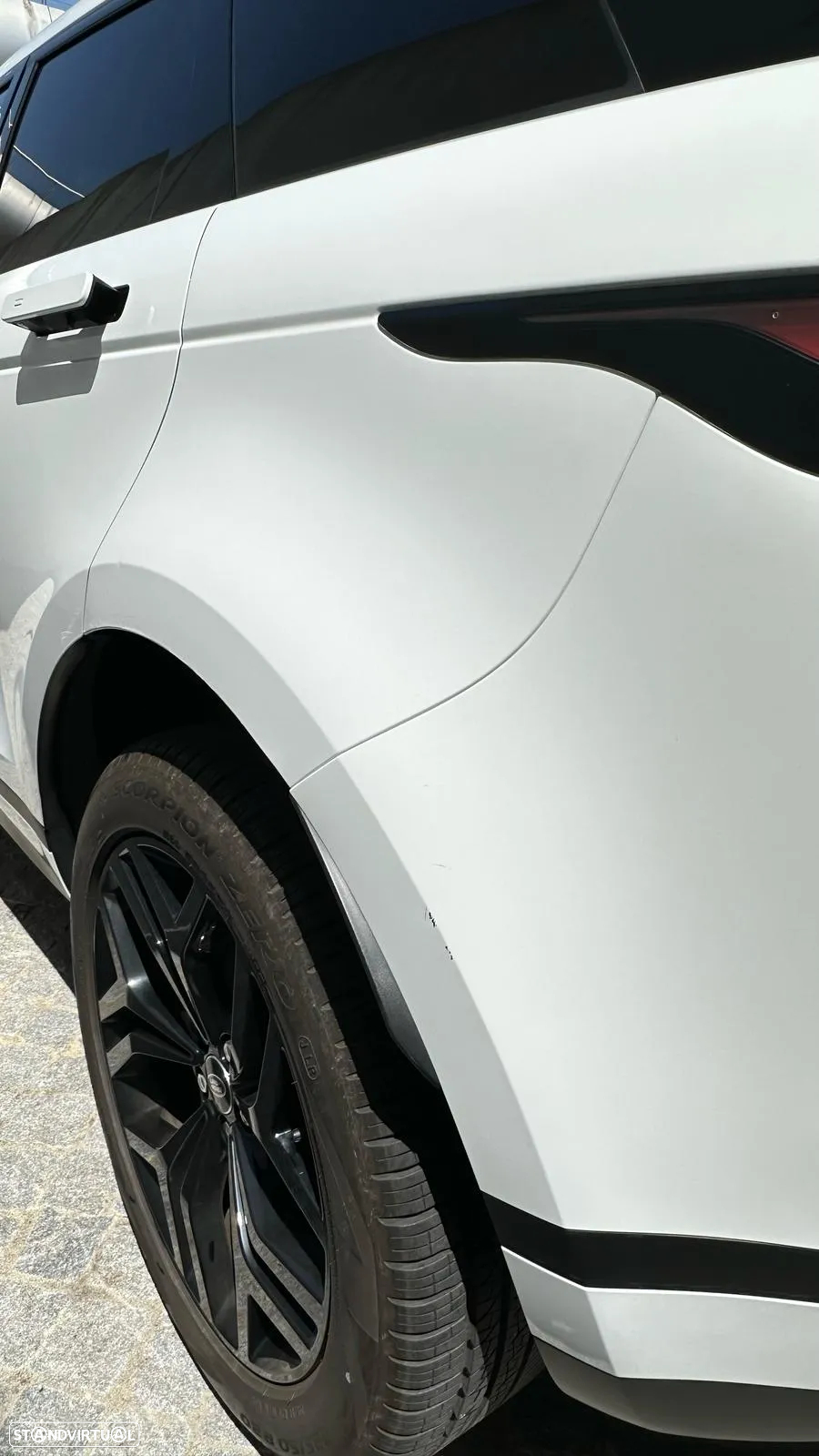 Land Rover Range Rover Evoque - 12