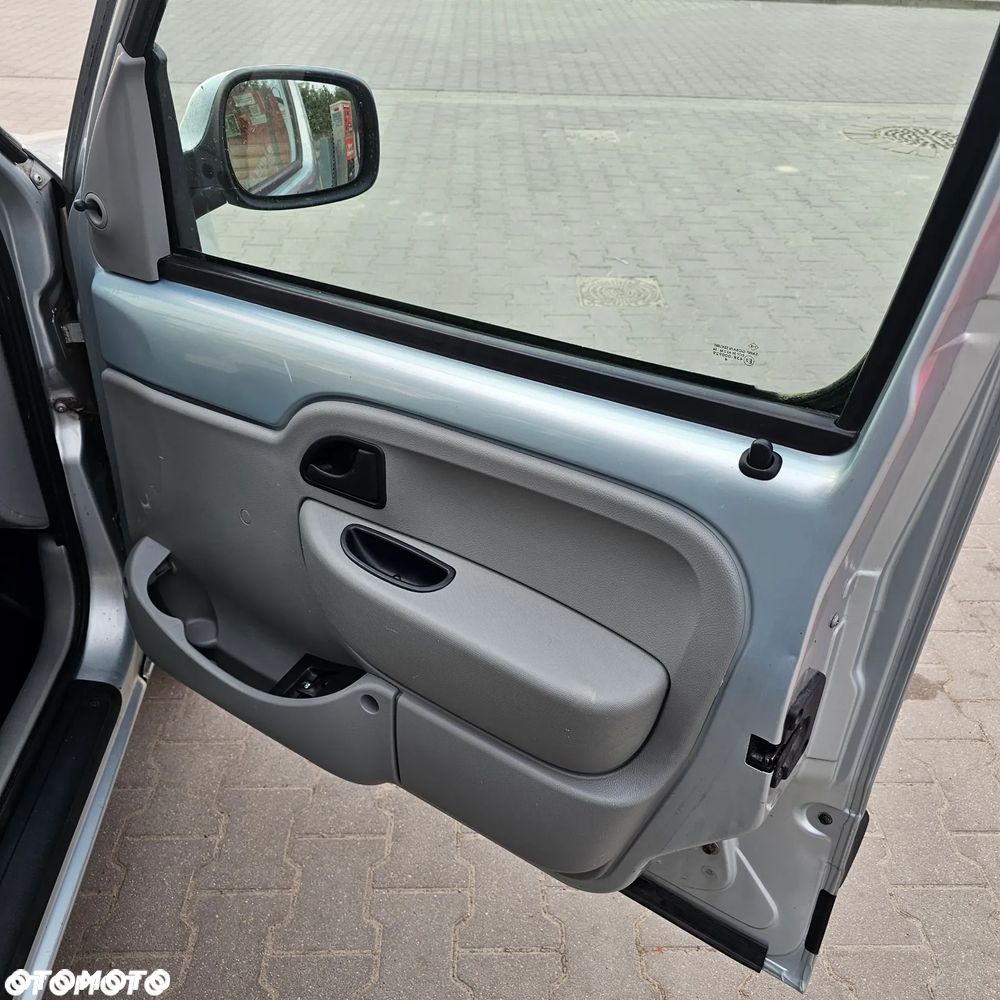 Renault Kangoo 1.2 16V Privilege - 22