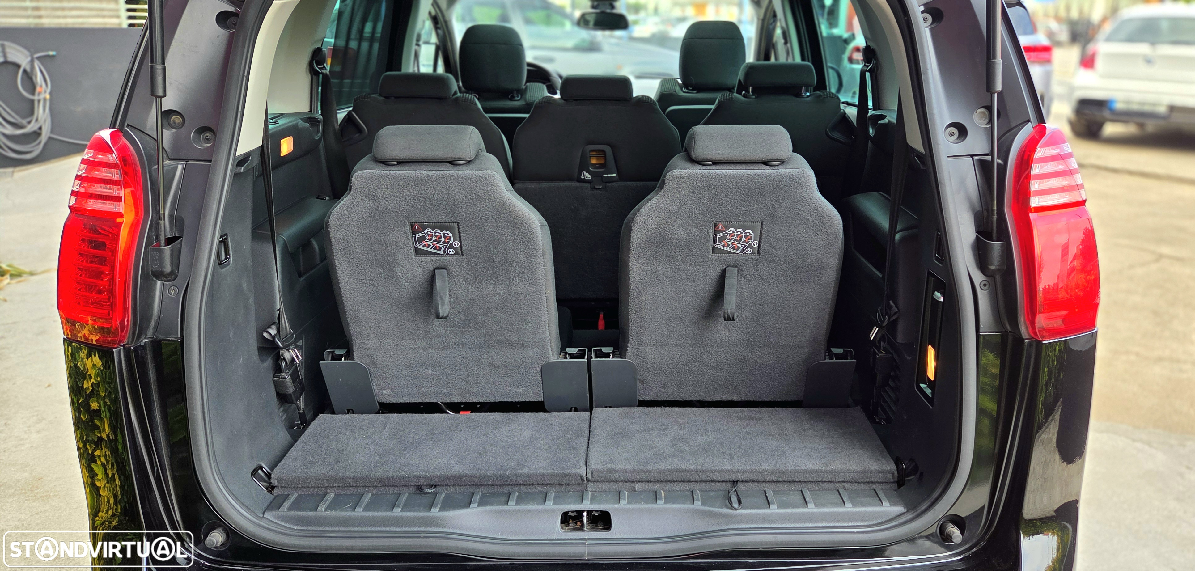Peugeot 5008 1.6 HDi 7L Allure - 11