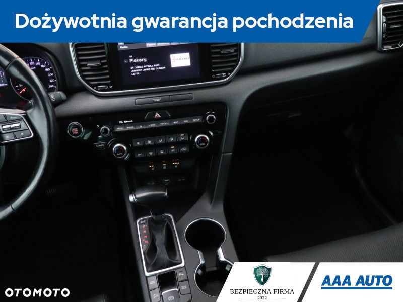Kia Sportage - 10