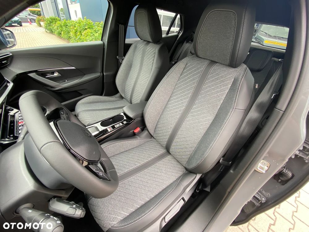 Peugeot 2008 PureTech mHEV Allure e-DCS6 - 10