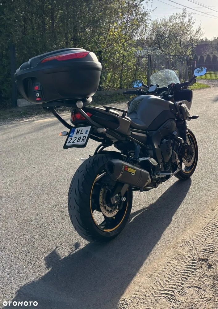 Yamaha FZ8 - 4