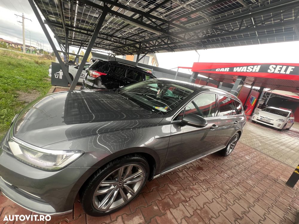 Volkswagen Passat Variant 2.0 TDI SCR DSG Highline - 1