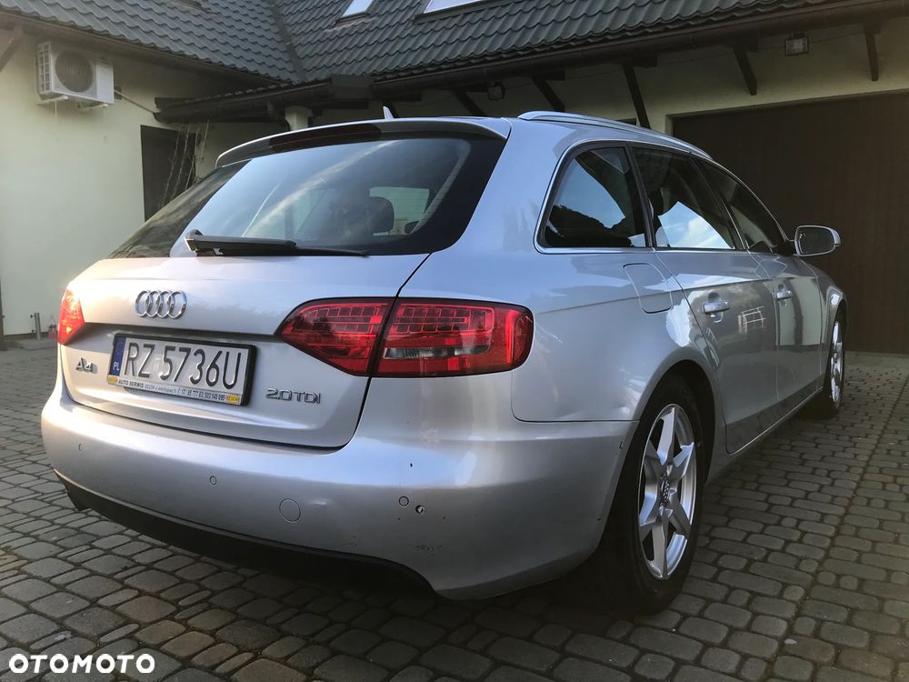 Audi A4 Avant 2.0 TDI DPF Ambiente - 23