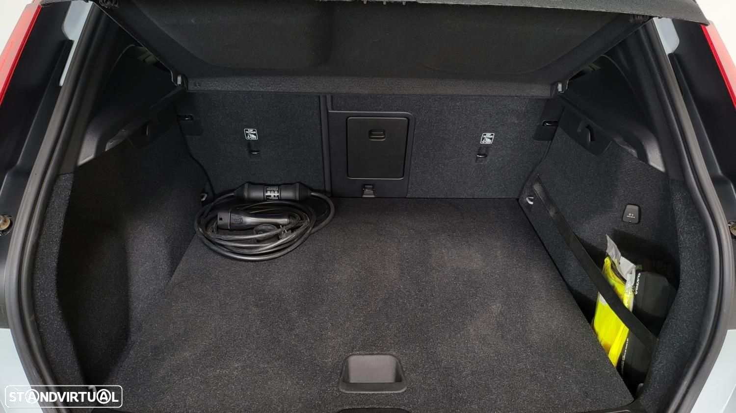 Volvo XC 40 1.5 T5 PHEV R-Design Expression - 30
