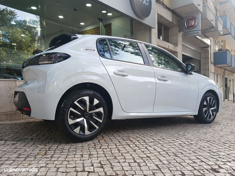 Peugeot 208 1.2 PureTech Style - 7