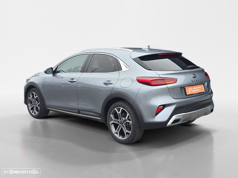 Kia XCeed 1.6 CRDi MHEV Drive - 3