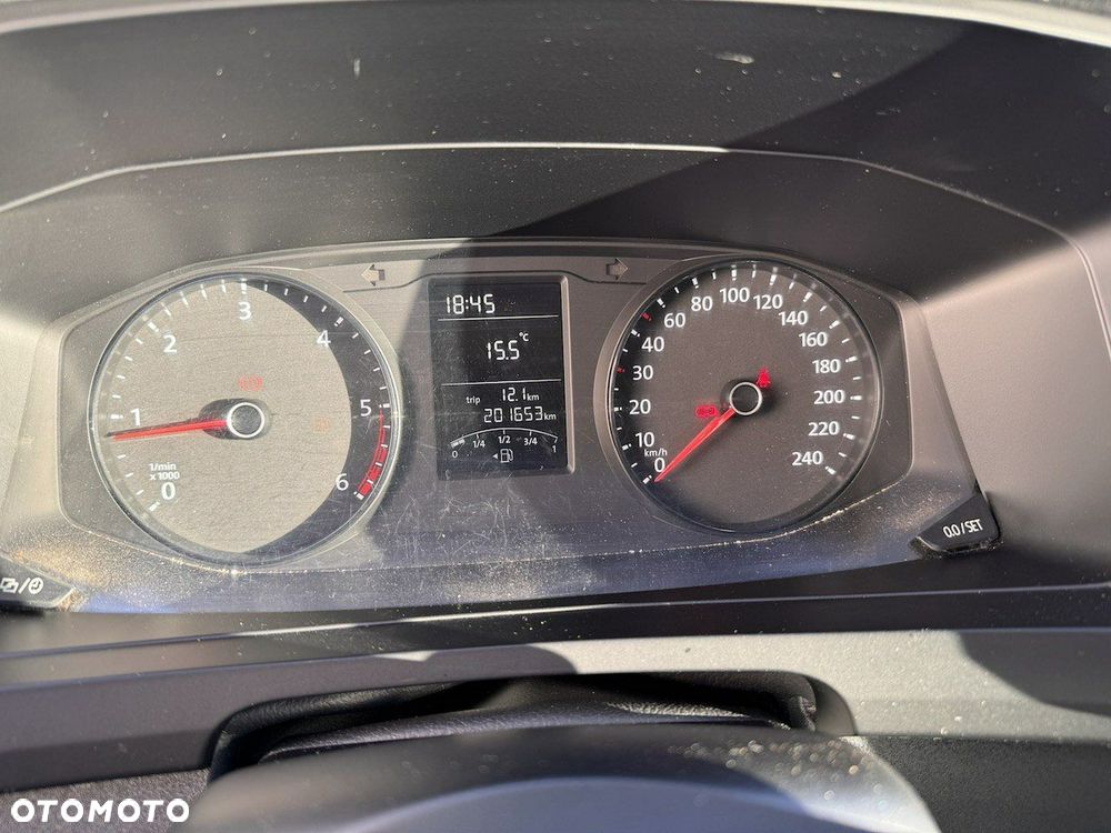 Volkswagen Transporter - 11