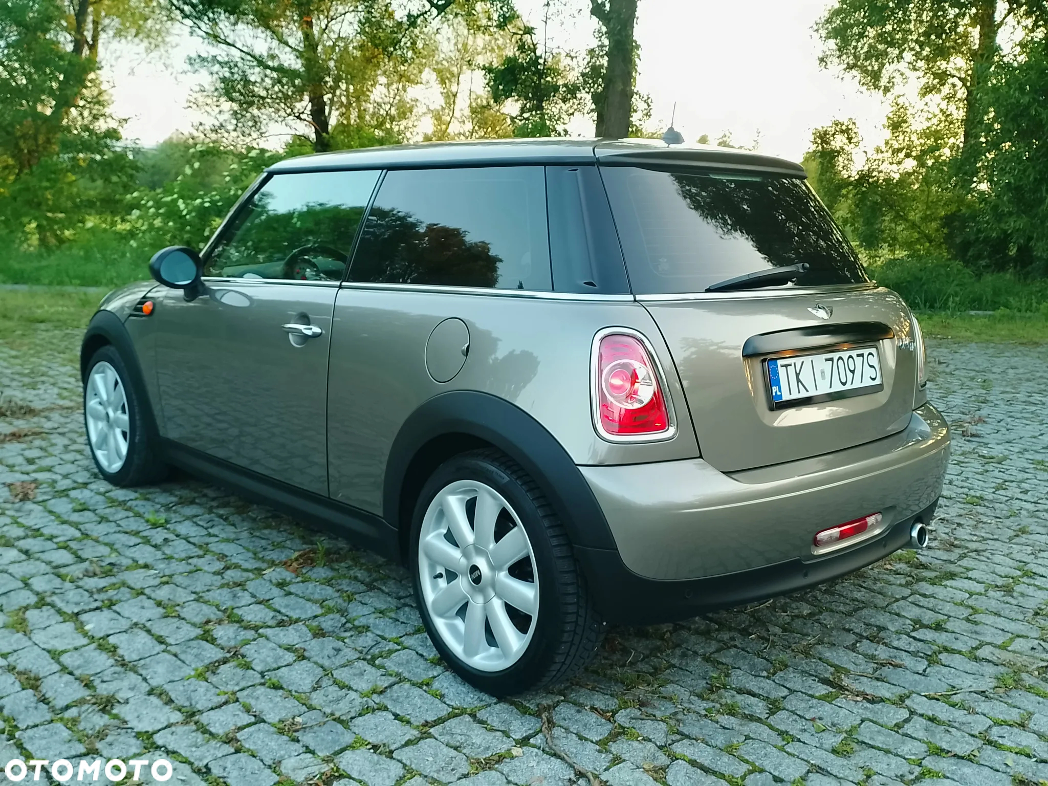 MINI ONE - 34
