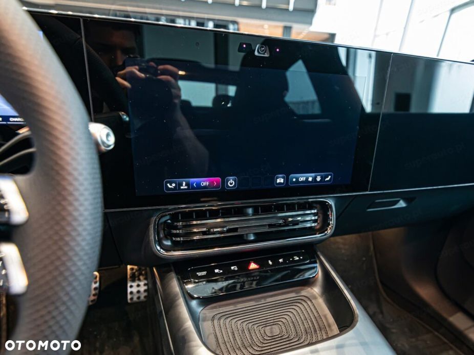 Mercedes-Benz CLA 220 mHEV 4-Matic 8G-DCT - 11