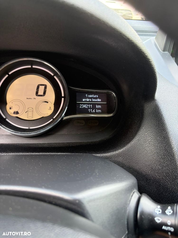 Renault Megane 1.9dCi Privilege - 11