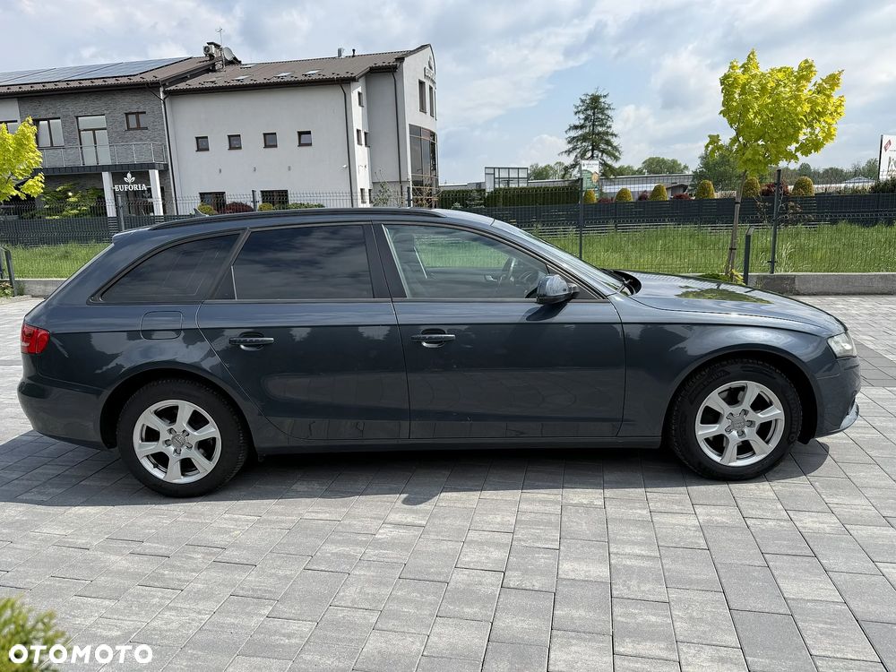 Audi A4 Avant 2.0 TDI DPF Ambition - 12