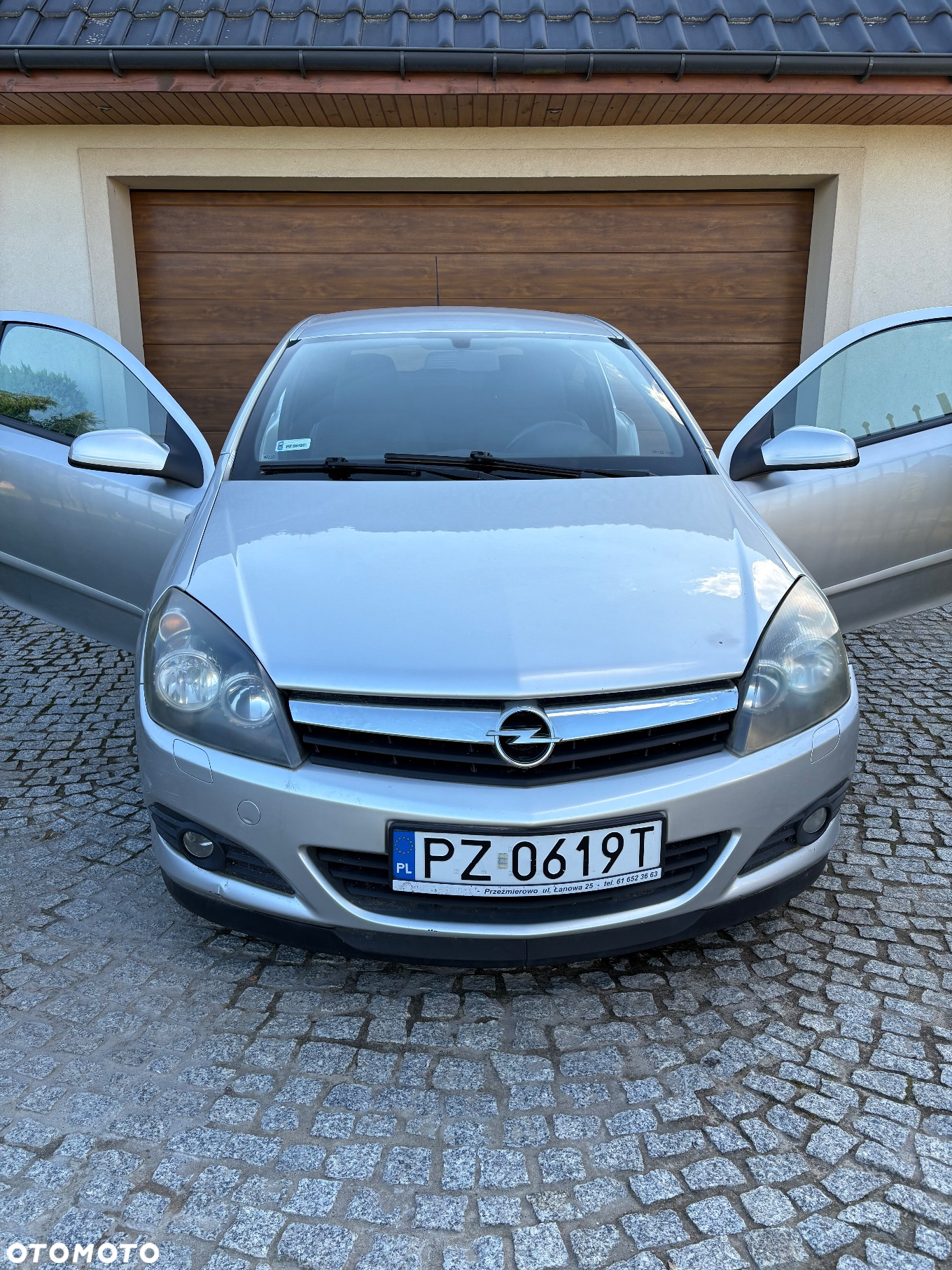 Opel Astra GTC 1.7 CDTI DPF - 2
