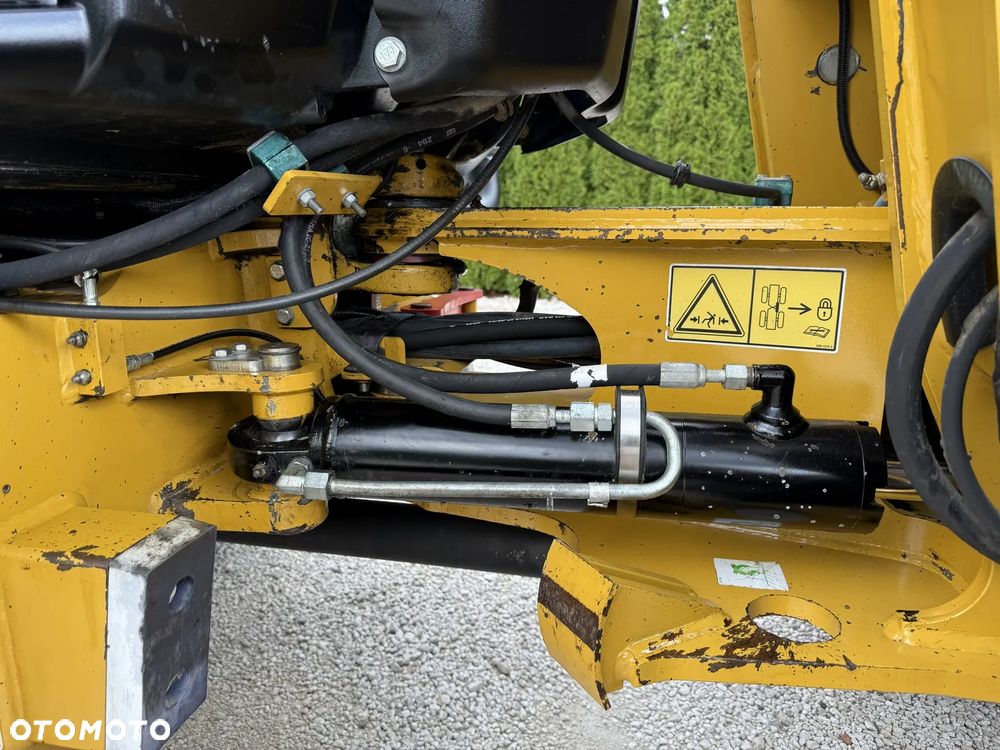 Caterpillar CAT 906 H / PIĘKNA / ORYGINAŁ / TYLKO 4014 MTH / SPROWADZONA Z NIEMIEC / MAŁE GABARYTY / BEZ DPF I ADBLUE / ZADBANA / 60 70 M 506 509 L30 L35 908 907 320 318 750 850 - 27
