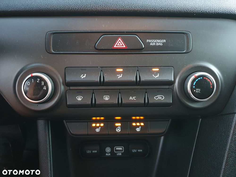 Kia Sportage 1.6 GDI Business Line L 2WD - 32