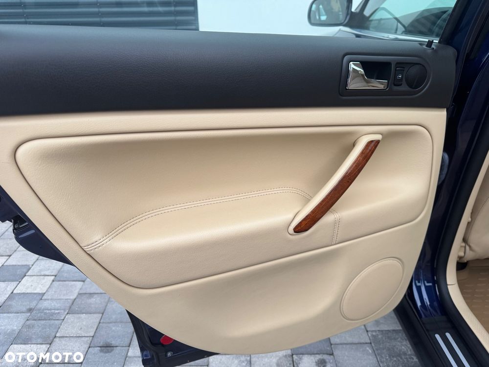 Volkswagen Passat 2.0 Exclusive - 35