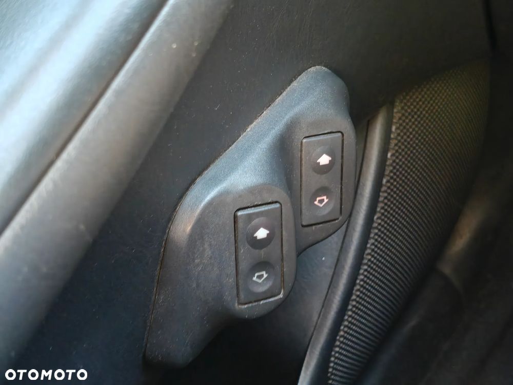Toyota Corolla 1.4 Terra3 - 26