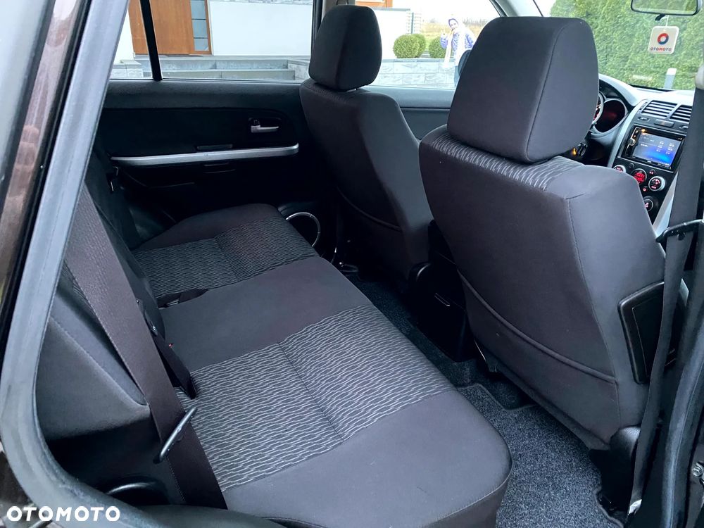 Suzuki Grand Vitara 2.4 Premium - 14
