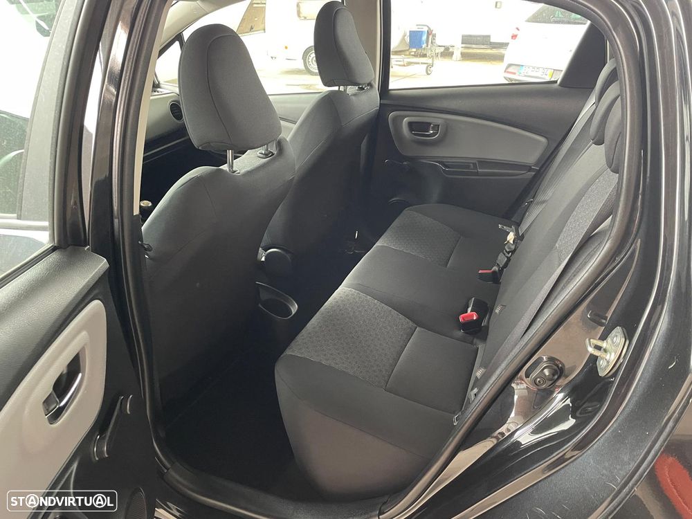 Toyota Yaris 1.4 D-4D Comfort+AC - 19