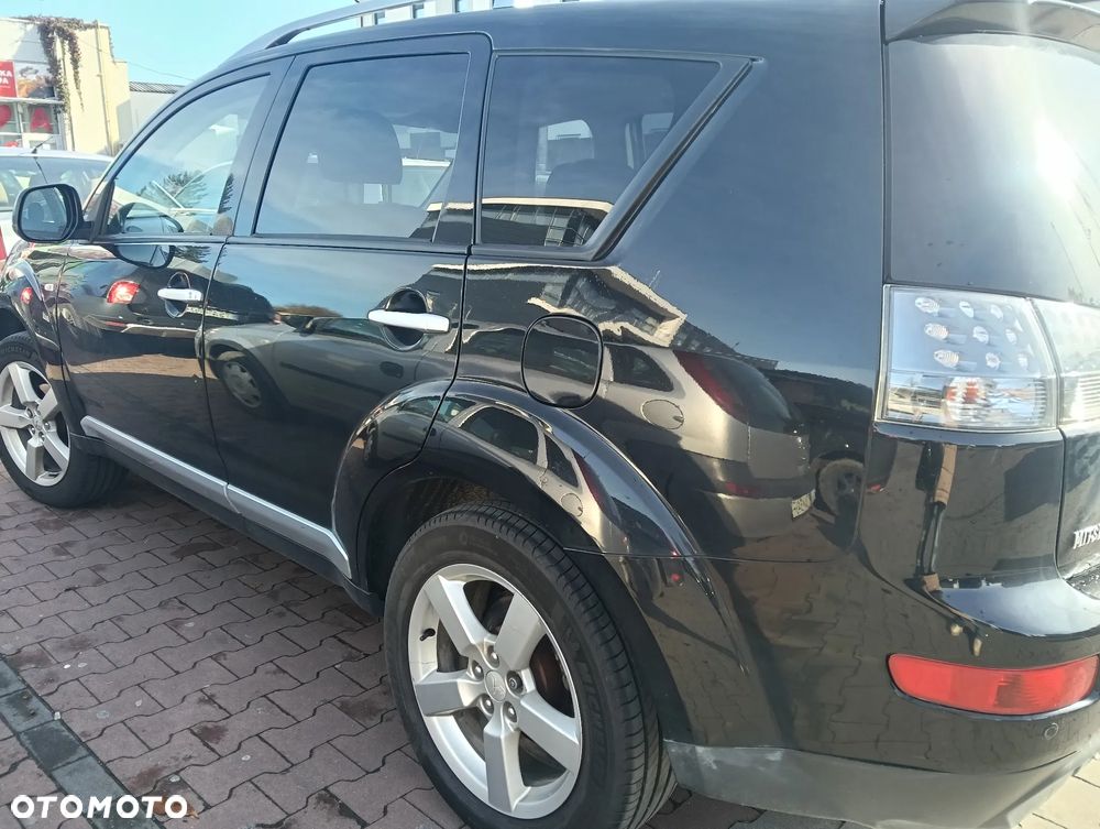 Mitsubishi Outlander 2.0 DID Instyle - 6
