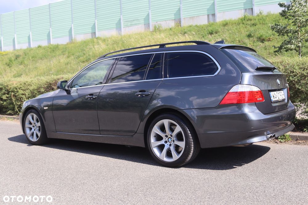 BMW Seria 5 525d Edition Exclusive - 4