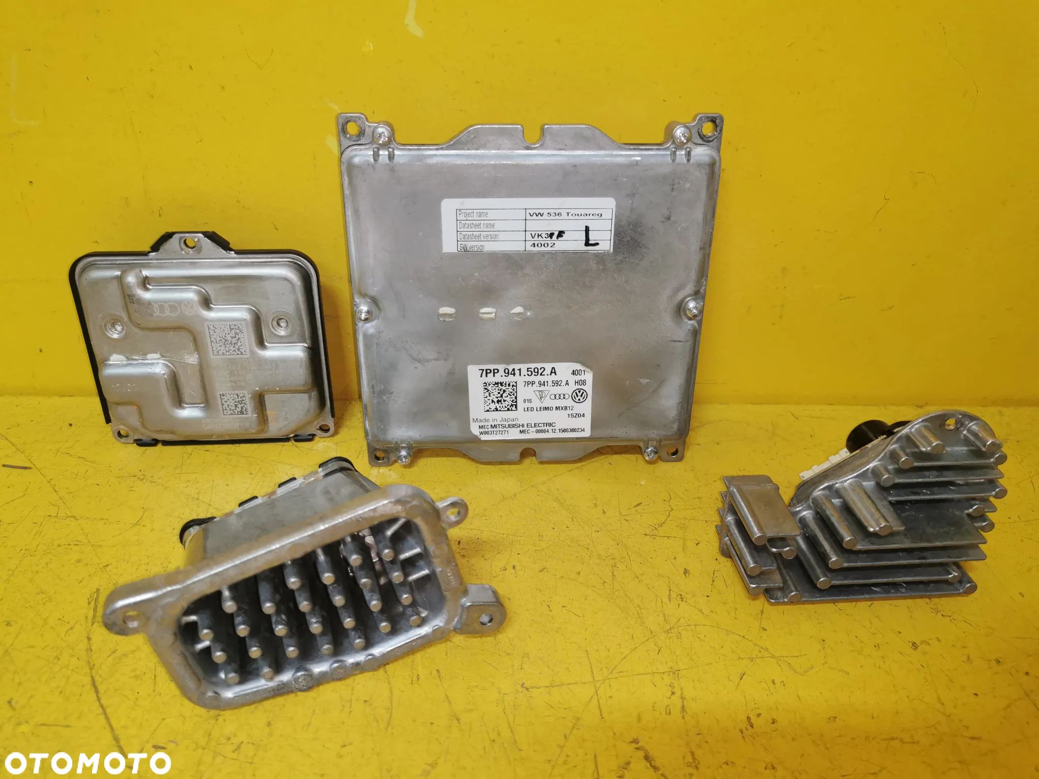 VW TOUAREG III PRZETWORNICA LAMPY LEWA PRAWA MATRIX 7PP941592A 80A907397D - 1