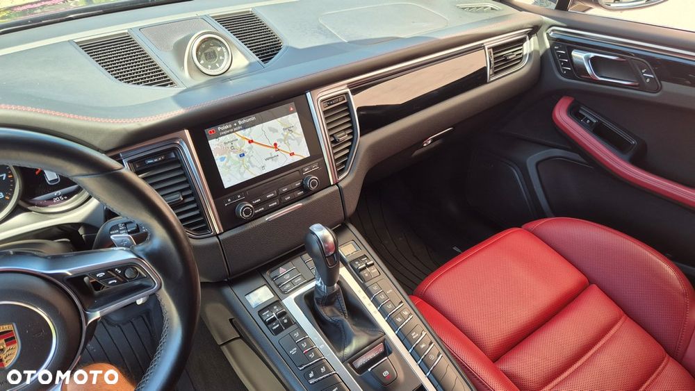 Porsche Macan - 16