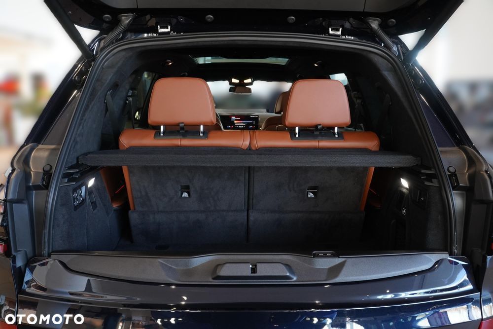 BMW X7 - 8