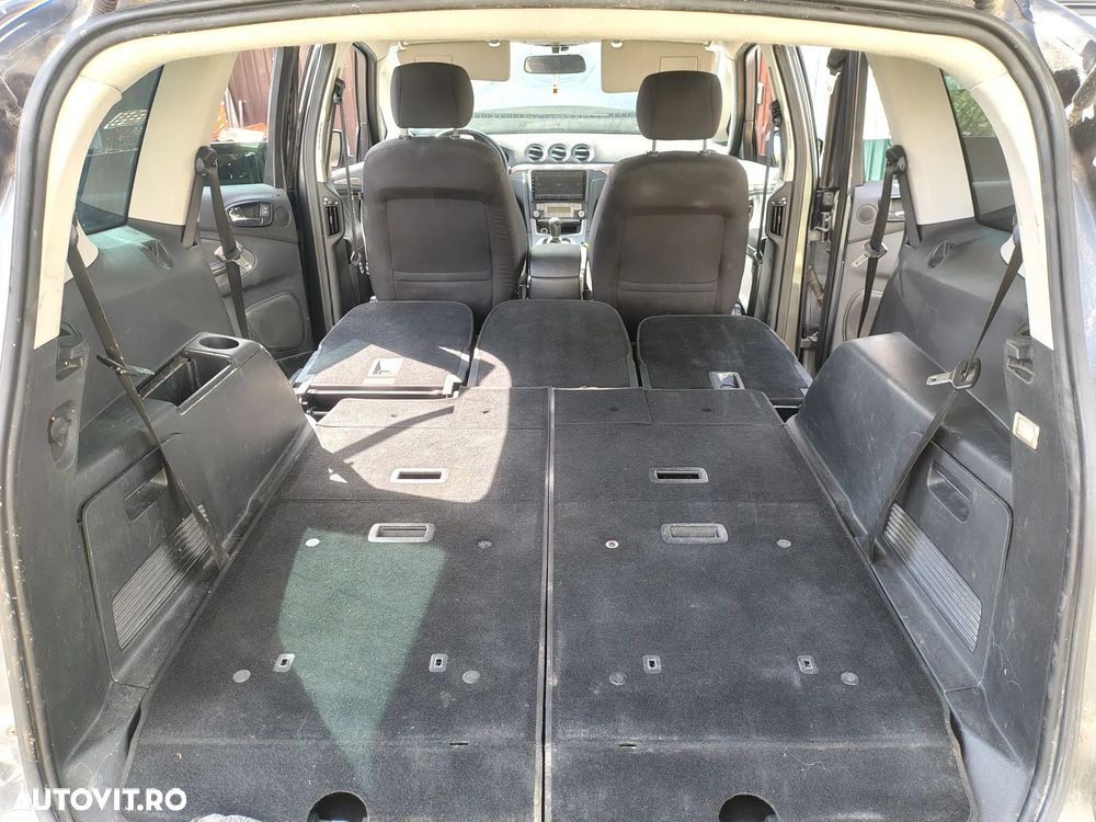 Ford S-Max - 7