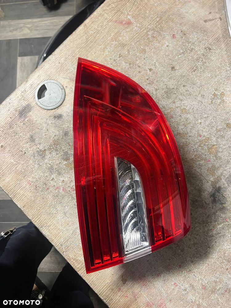 SKODA SUPERB II LIFT SEDAN LAMPA LEWY LEWA TYŁ EUROPA - 1