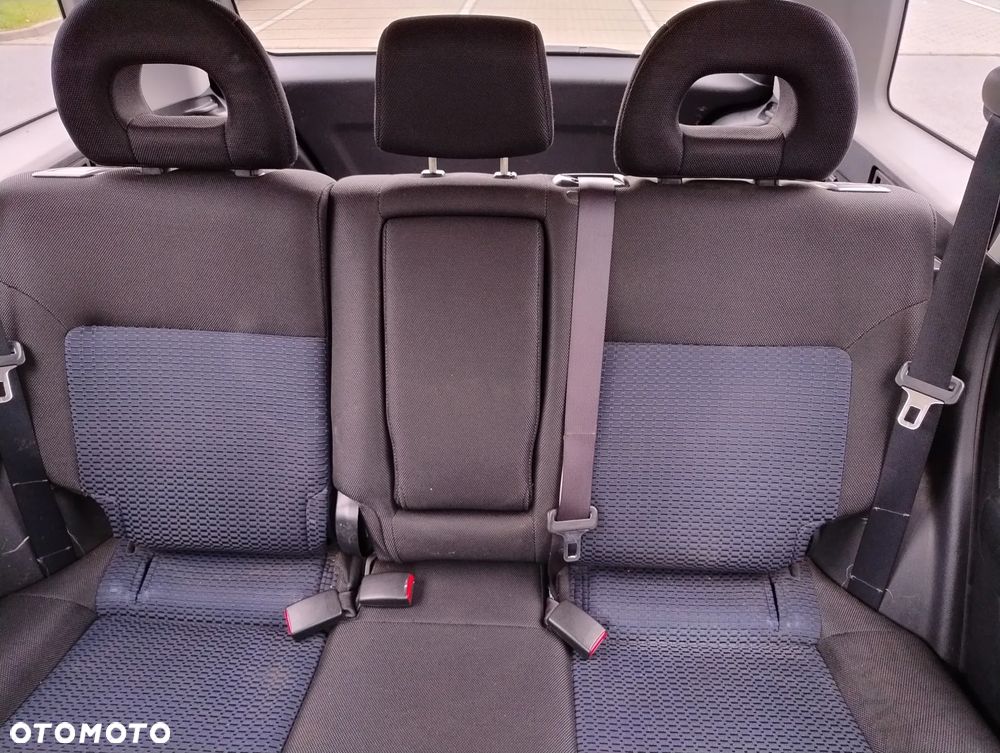 Mitsubishi Outlander 2.4 Dakar - 10